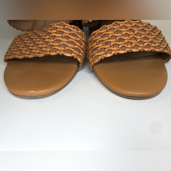 A New Direction Open Toe Strappy Stacked Block Heel Sandal Size 7.5 - Picture 3 of 10